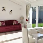 Con Jacuzzi Villa Forte dei Marmi