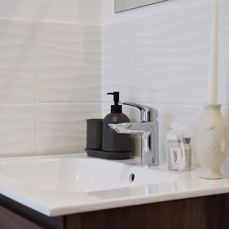 Renovated 400 Meters From The Sea With Garden Forte dei Marmi