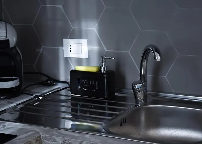 Renovated 400 Meters From The Sea With Garden Villa Forte dei Marmi