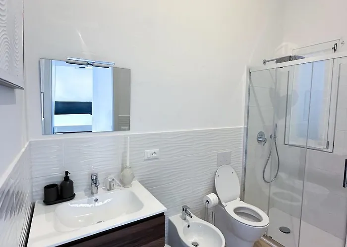 Villa Renovated 400 Meters From The Sea With Garden