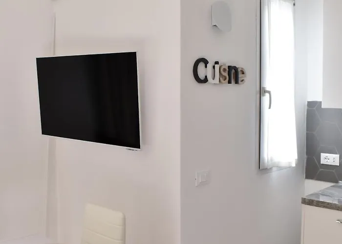 Villa Renovated 400 Meters From The Sea With Garden *