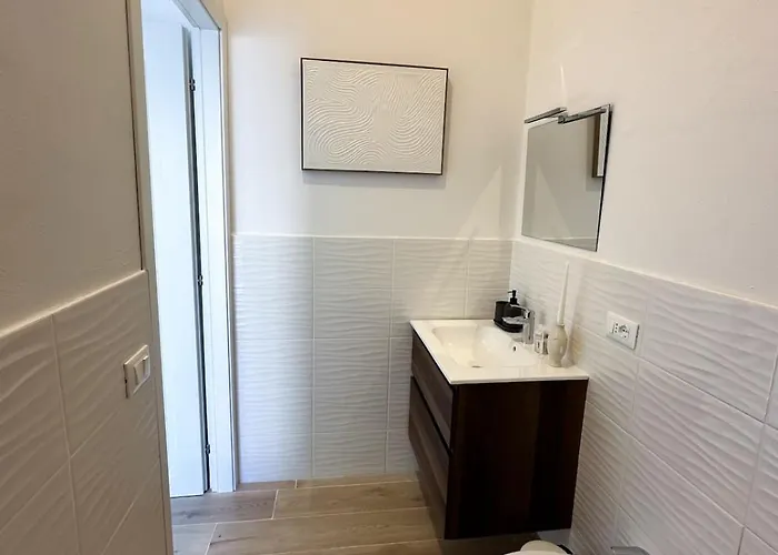 Renovated 400 Meters From The Sea With Garden *